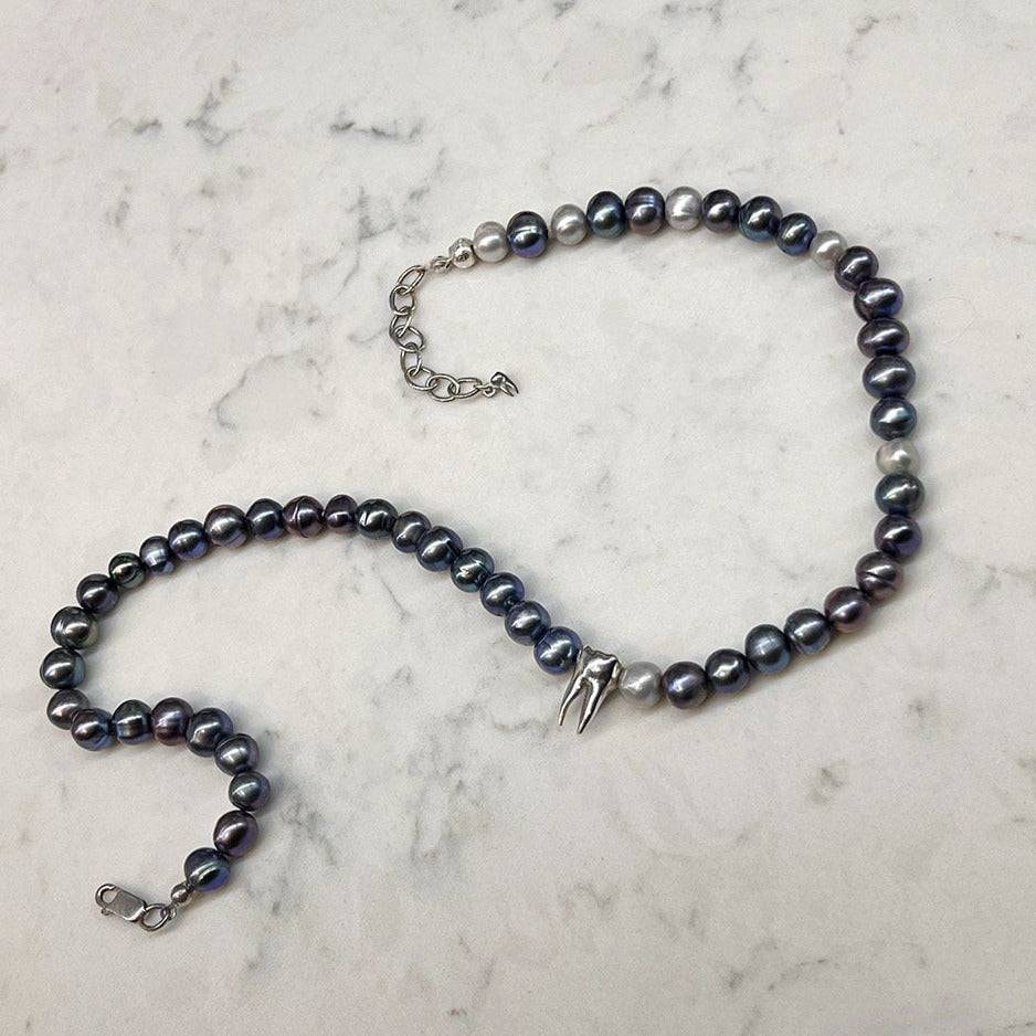 низка BLACK x SILVER